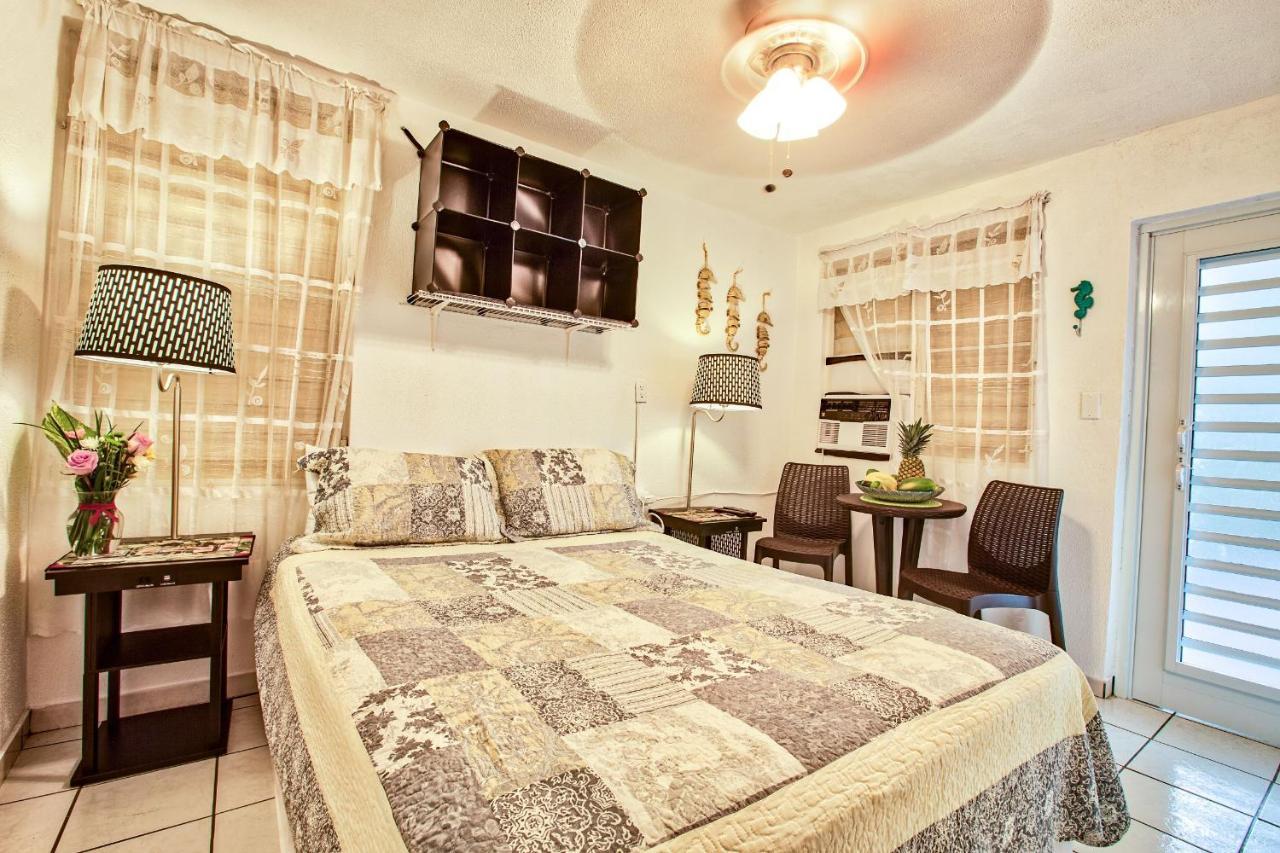Coconut Palms Inn Рінкон Екстер'єр фото
